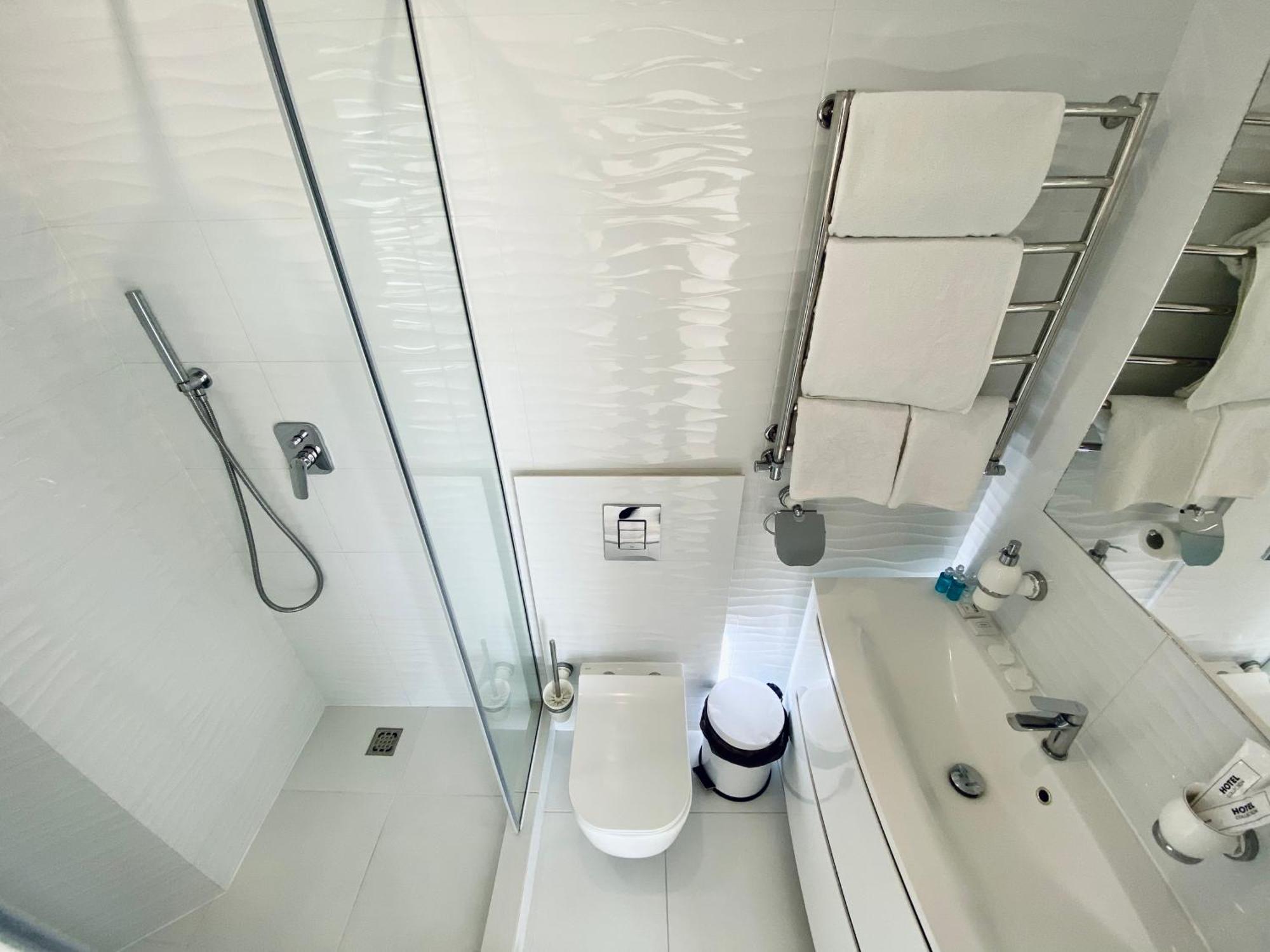 Кращі Панорамні Квартири Skyhouse В Центрі Вінниці Безключовий Доступ! Vinnytsia Ngoại thất bức ảnh